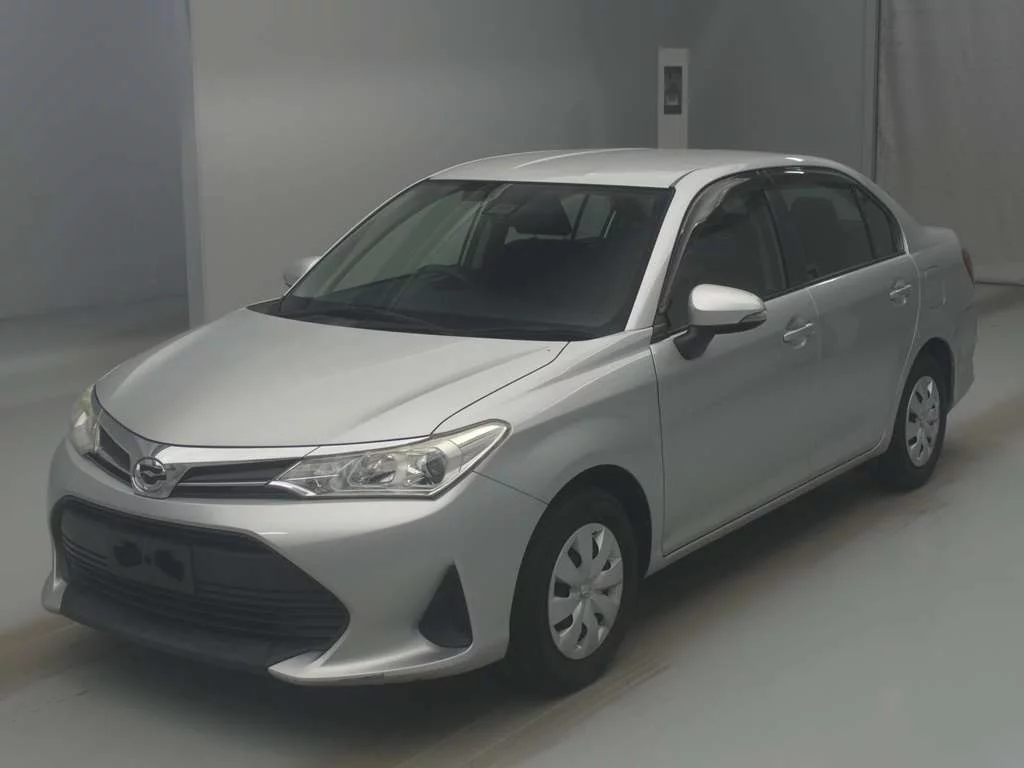 Toyota Corolla Axio NRE160 2018